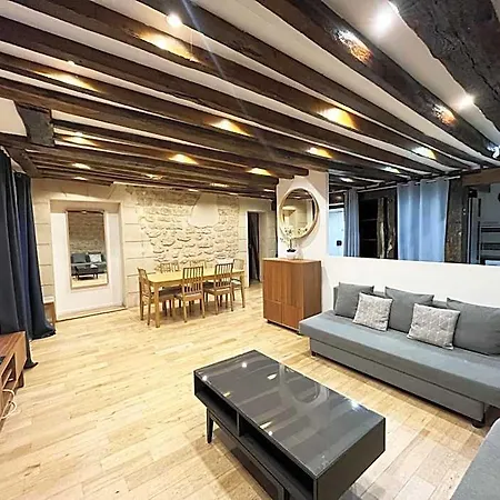Urban Flat 43 - Charming Parisian Flat Near Grands Boulevards