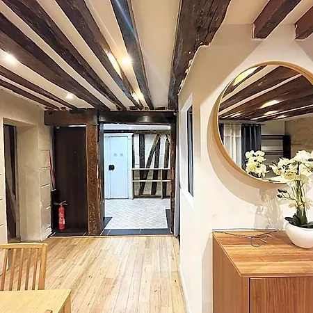 Apartment Urban Flat 43 - Charming Parisian Flat Near Grands Boulevards *
