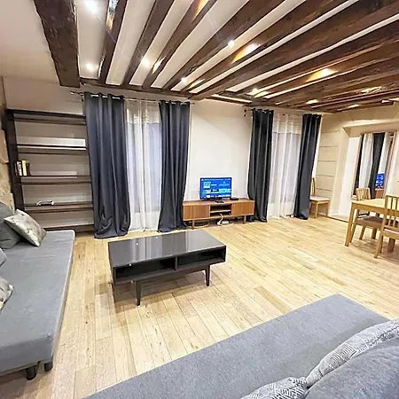 Urban Flat 43 - Charming Parisian Flat Near Grands Boulevards Apartment *