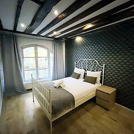 Urban Flat 43 - Charming Parisian Flat Near Grands Boulevards Paris