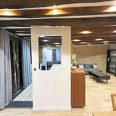 Urban Flat 43 - Charming Parisian Flat Near Grands Boulevards